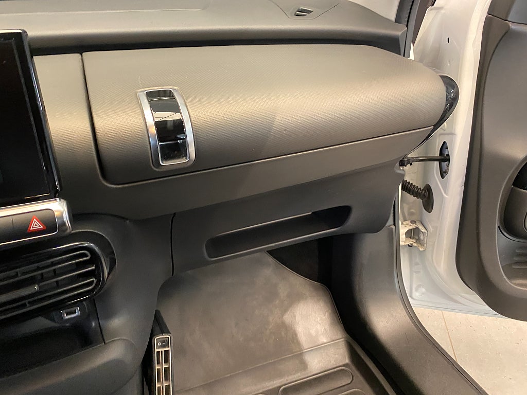 Car Image car-169699-cf253cd880a04a414f48d8d3f1c92ec5