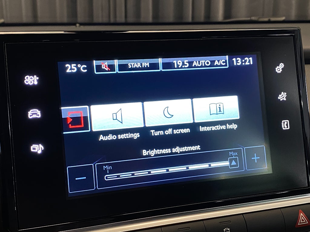 Car Image car-169699-fe76870ba787d5206f23b8e851eff624