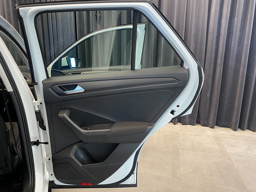Car Image car-170036-afacaf230c7a5485fa64376e24e54e40