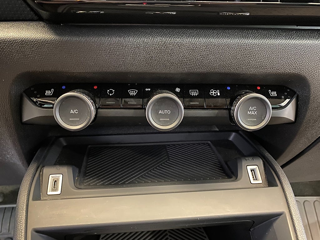 Car Image car-170153-005364050bd0ef7491e72d62cbb84162
