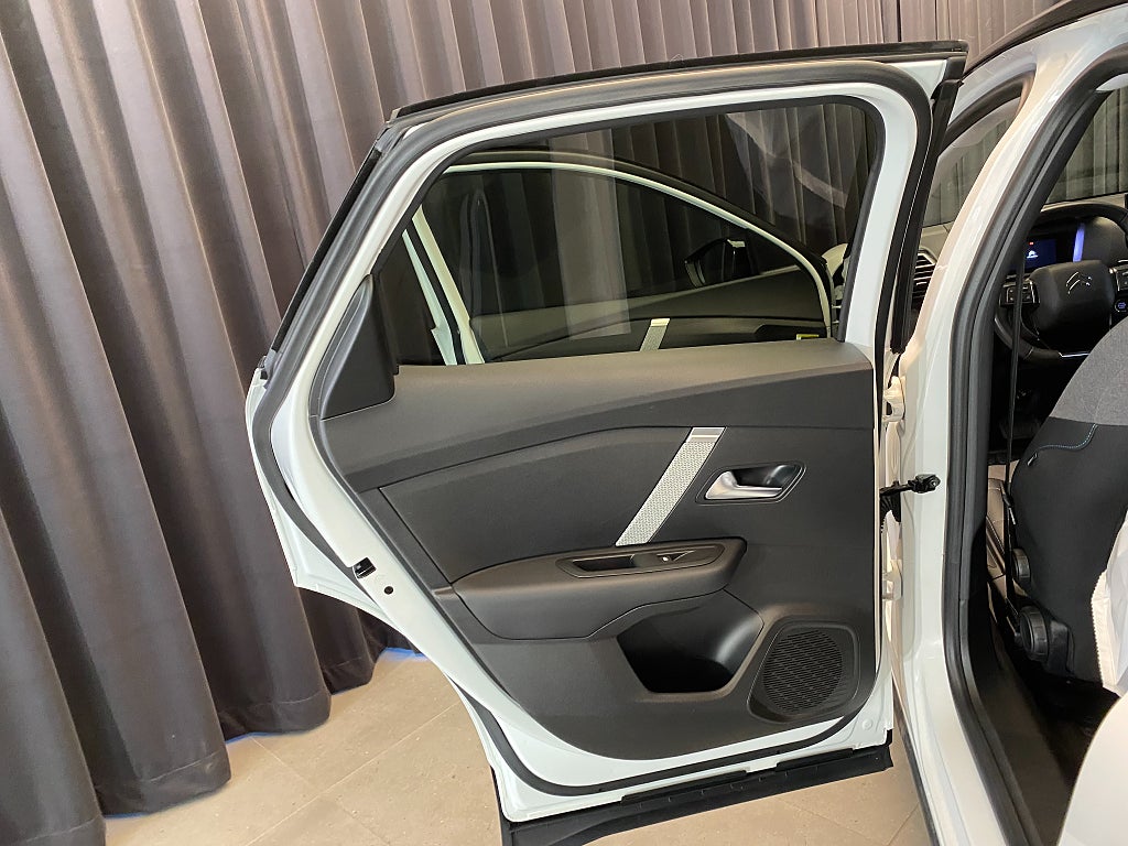 Car Image car-170153-00aa5379916d54cff7a71d18a7972d58