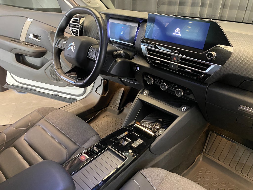 Car Image car-170153-2d6dbf4ff68353c0f861df7ff02d9efc