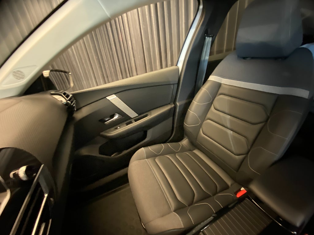 Car Image car-170153-a956e04ff71bb3e66d86f0c81a04dab2
