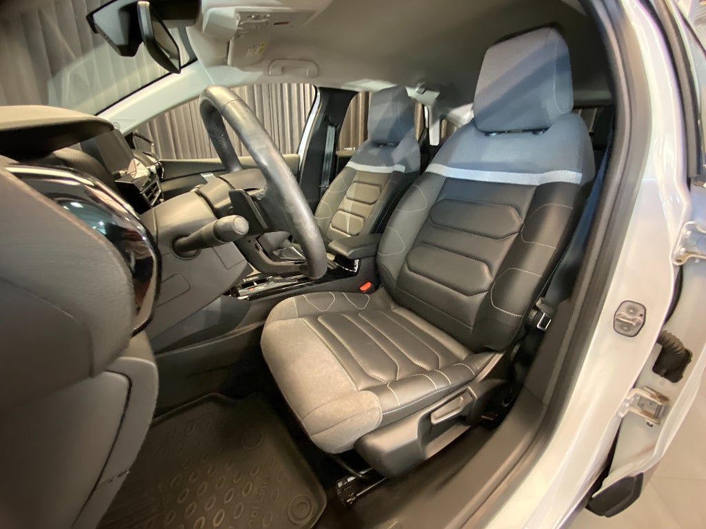 Car Image car-170221-40c9bdfe3e0223b27517df873c6ca76e