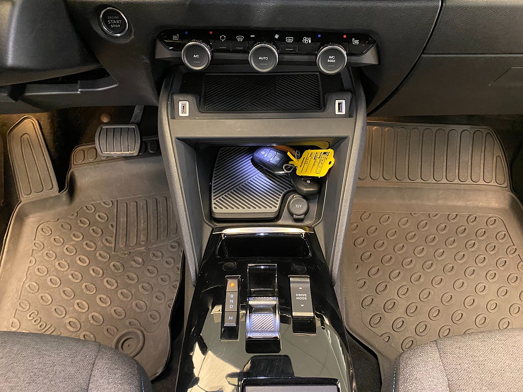 Car Image car-170221-c3e36f3e07ace8037fe2518d886404bd