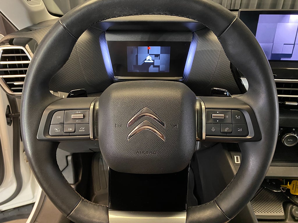 Car Image car-170221-d6c1d68110369159234bf064e6b46891