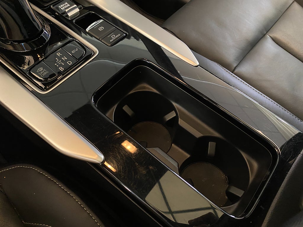 Car Image car-170301-3f43dff45bc1a87f872d3c468b46d2d1