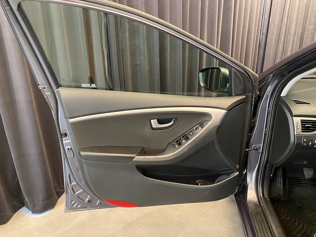 Car Image car-170361-25302b163ce80518cef92f070b54f63d