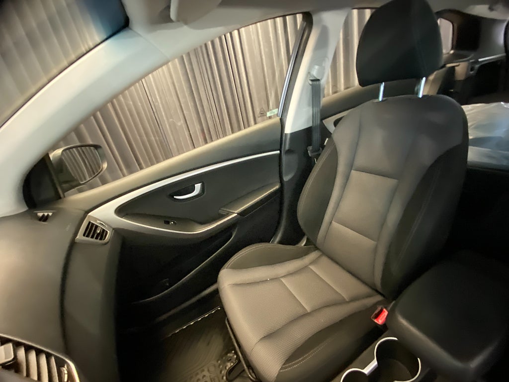 Car Image car-170361-47d1e9ec7e19570e3b98a526e5af642b