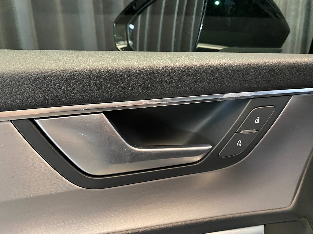 Car Image car-170401-517ea15ca24d045956971532905b760d
