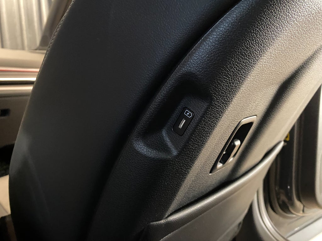 Car Image car-170468-0be486dadb976e14676d057e8a740efb