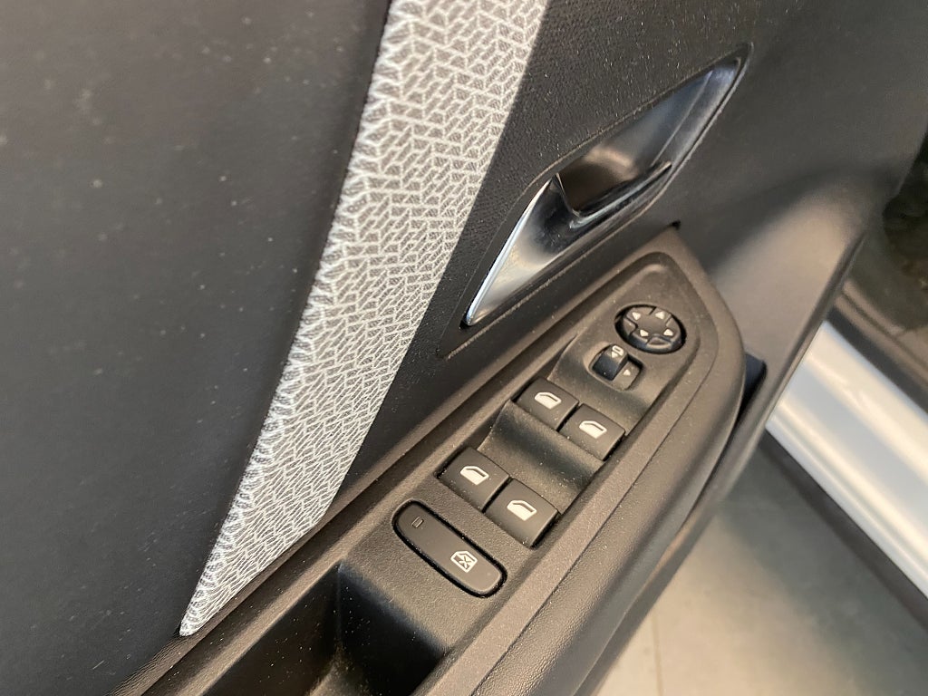Car Image car-170701-1870f1b77926d5061429fe315077fb8a