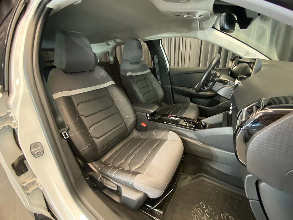 Car Image car-170701-3957f33d2e2264509b3786fb8a5a9a49
