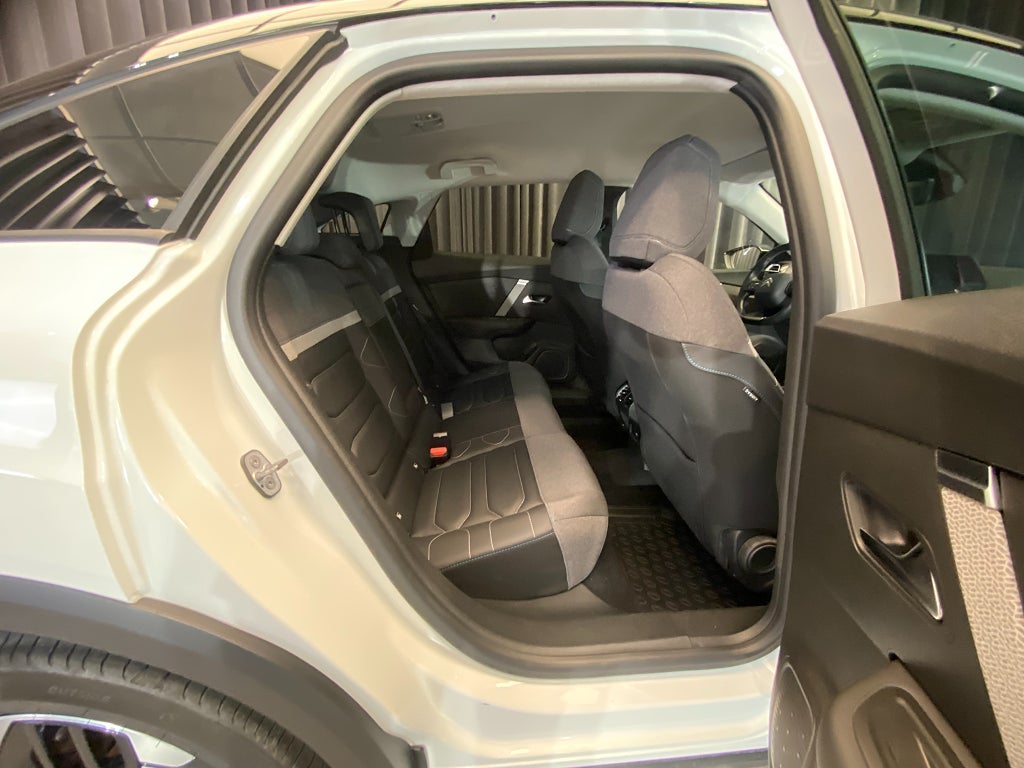 Car Image car-170701-628d909eae36ed34e72fa7c17a0730ca