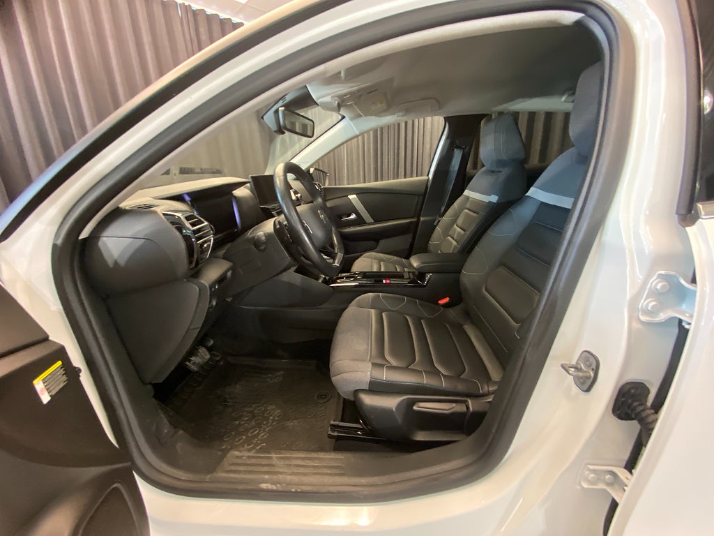 Car Image car-170701-a8ab4bd9ed8a3e0f9b2e0db2af4bfeb4