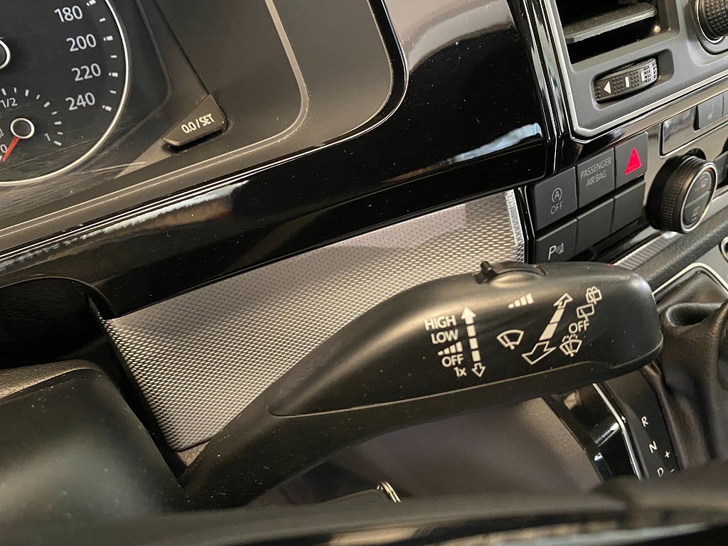 Car Image car-170775-70e2ea3edfbed4fbde14351f60973de1