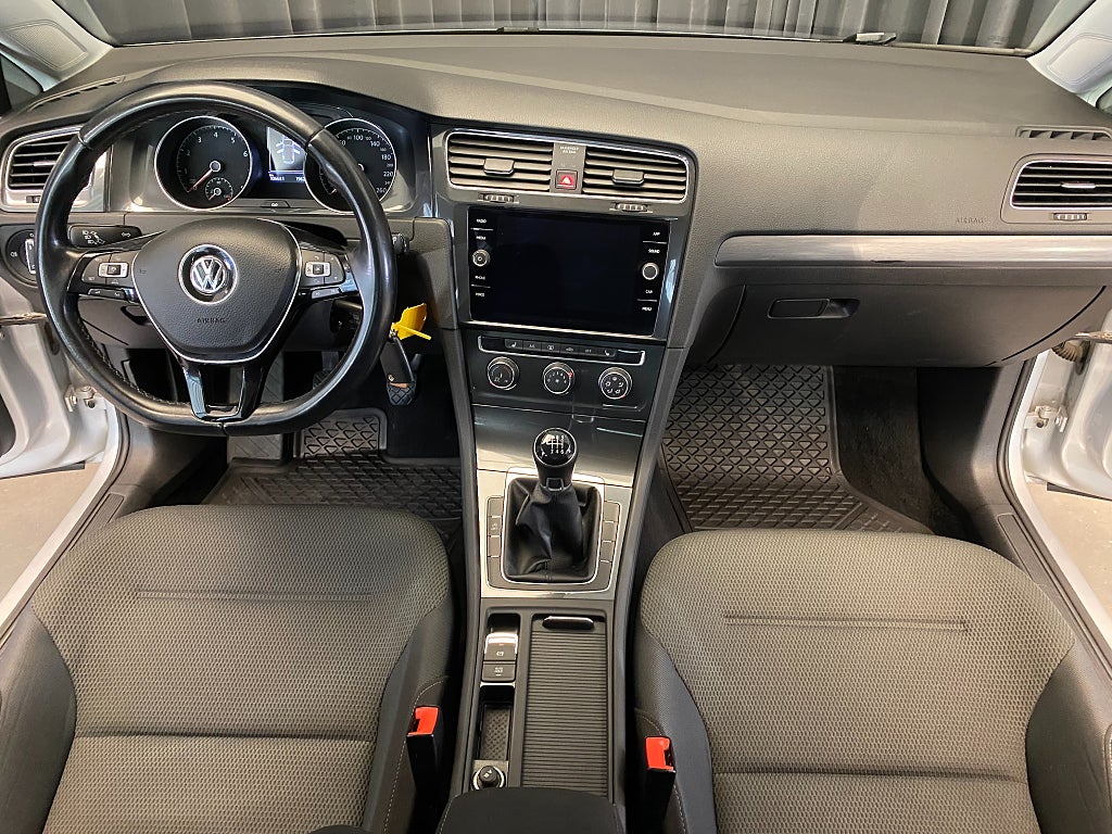 Car Image car-171003-07da47ab000919af9f4b77f2d1fd6edc