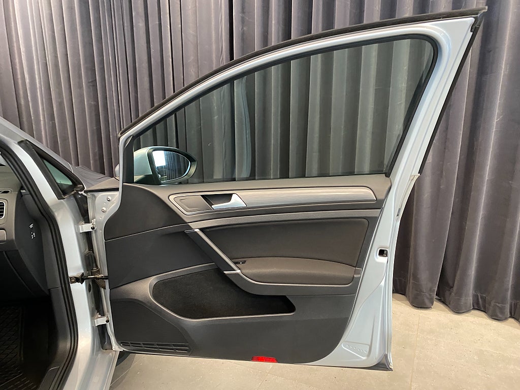 Car Image car-171003-2e86ec157efe037e65dc5725acb61f2a