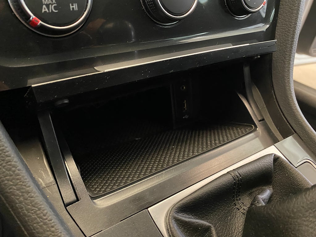 Car Image car-171003-3474c4cf3f1c545dba88eb3d075e1c7d