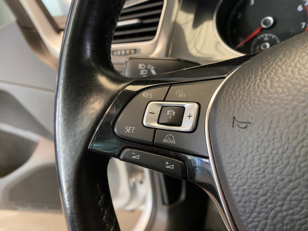 Car Image car-171003-607e10be1b8e278f2cb7ebfe40151fd5