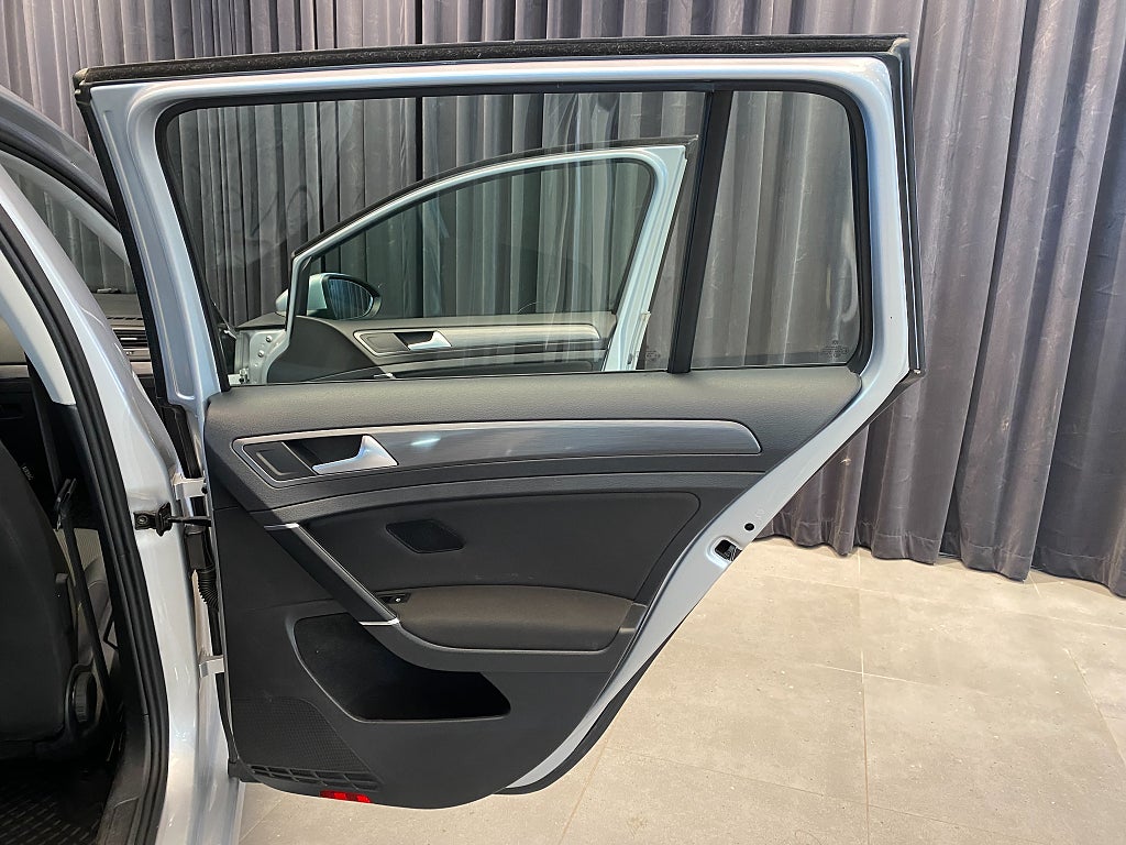Car Image car-171003-c0dab2998fef64fba74e786b8f785e77