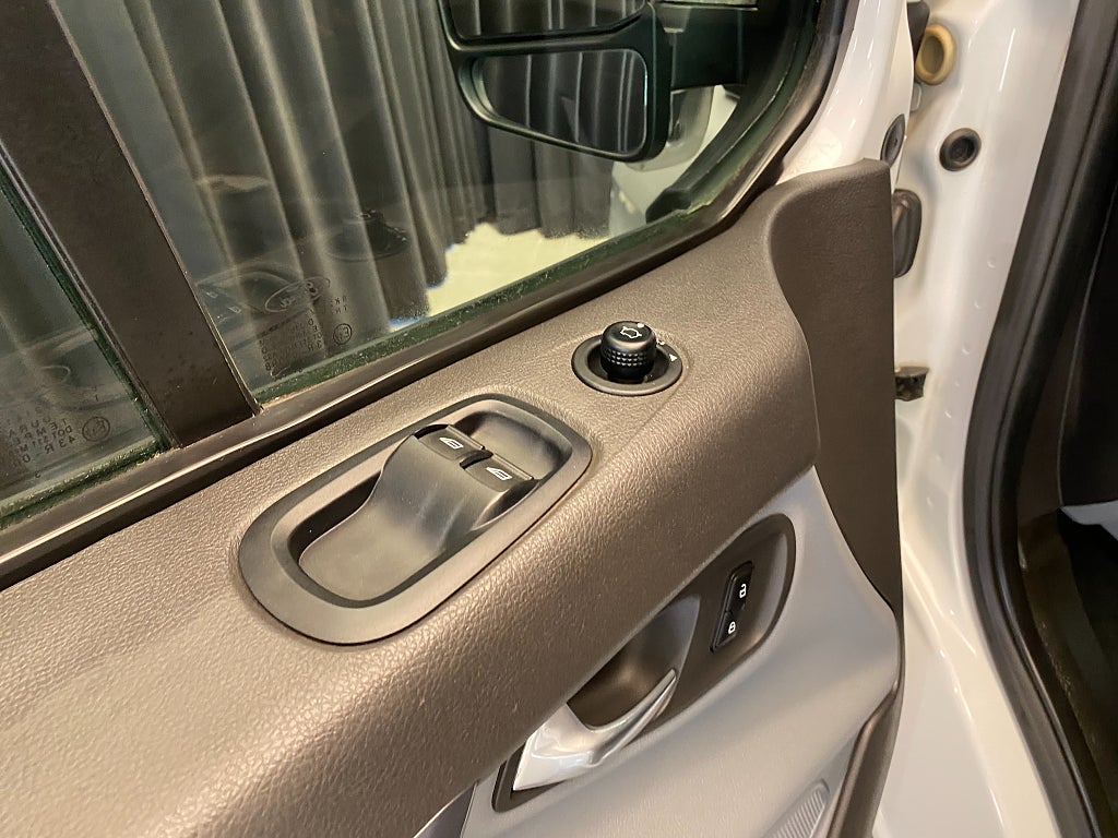 Car Image car-171063-153a40df034bd87f373663157b365b01