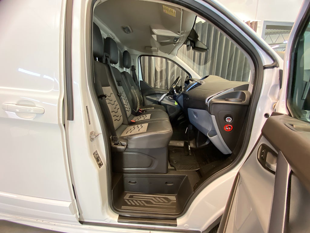 Car Image car-171063-46bbc7bdb9d2c7da0b3a3dc2189fa595