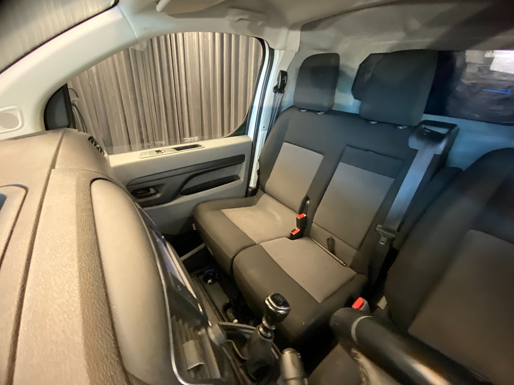 Car Image car-171113-bf57e48e9011db64c67d3efc77b78a2f
