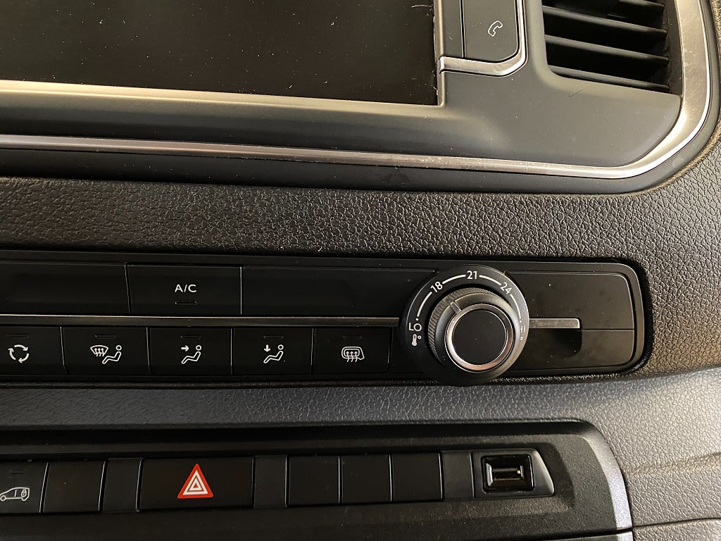 Car Image car-171113-d24cc22636da04da990449a0c0ca1ea0