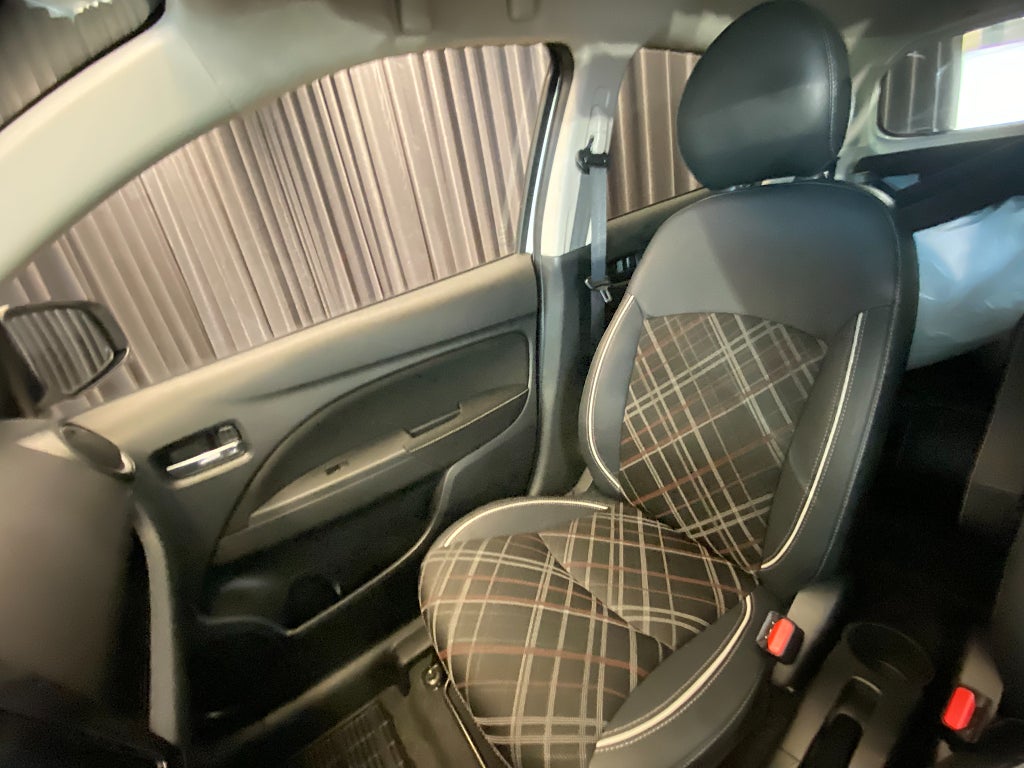 Car Image car-171474-34a63ea8453e726d50731c24ae176a29