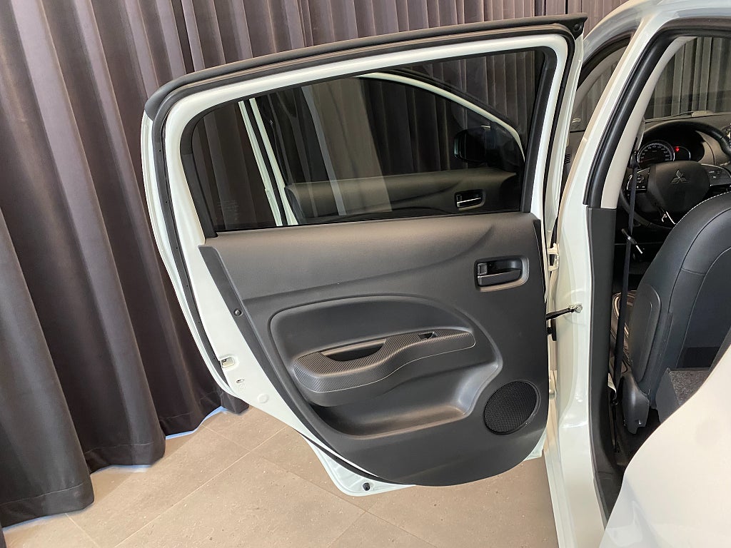 Car Image car-171474-fc3bc46b4f5cc3dbba33e78b5f0cb996