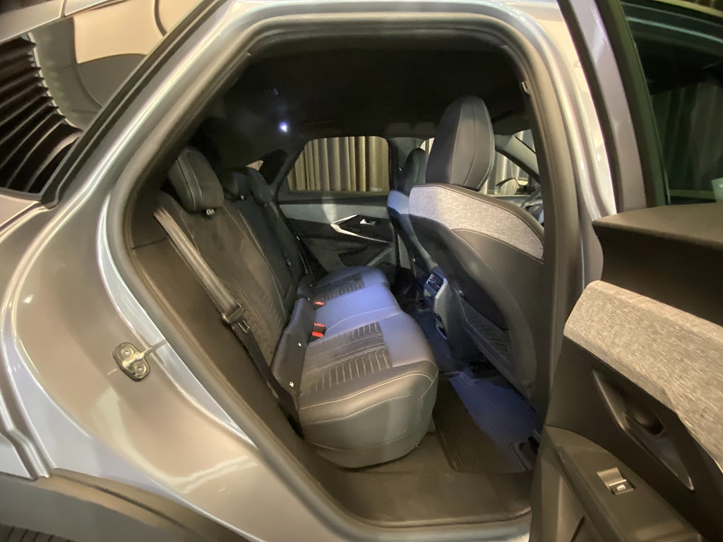 Car Image car-171603-2887f09fb4f27c899d4258b555f18fb3
