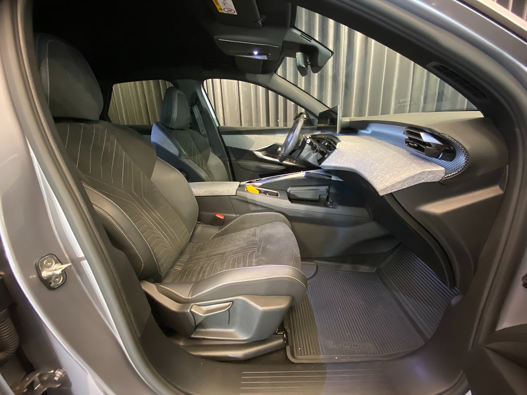 Car Image car-171603-3357bd207a125efbbdc73da130d55c1a