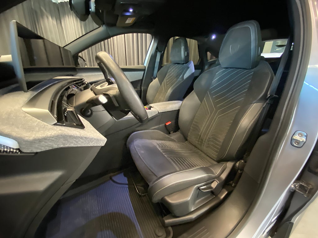 Car Image car-171603-8626c47a1bbe947d63b5716ab4a9bfbd