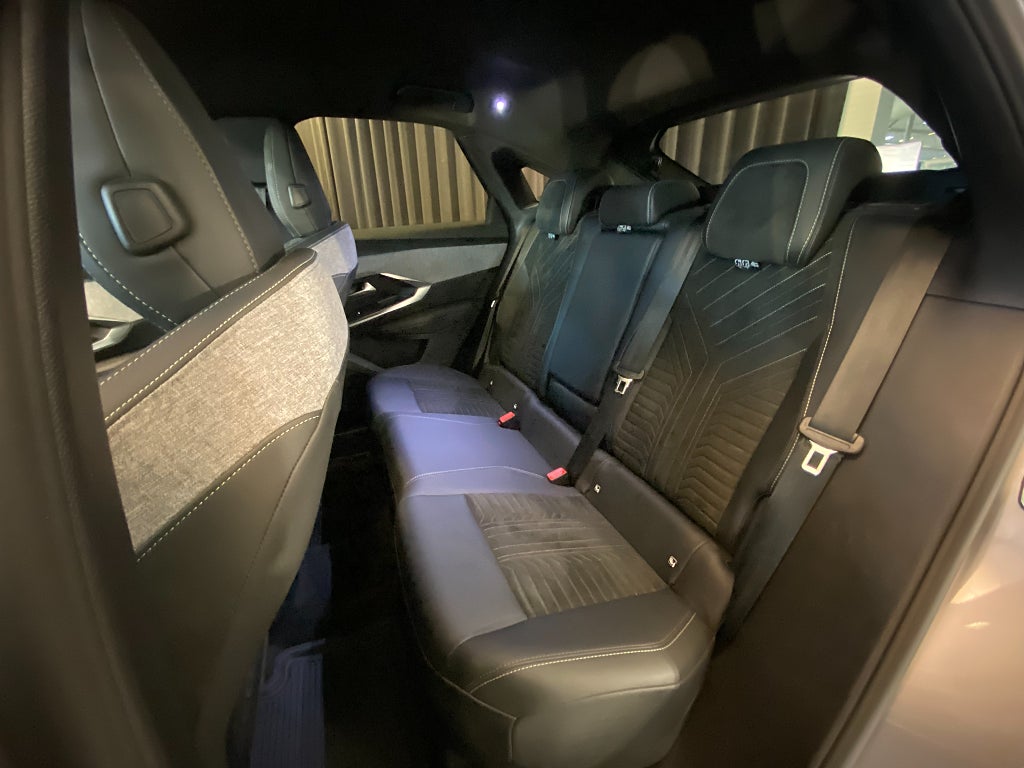 Car Image car-171603-b1978a93e8083e1c74ff5364eb99e3f1