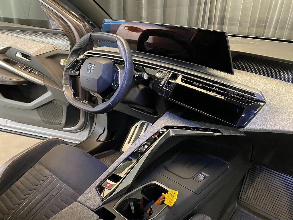 Car Image car-171603-b56f3236a2bda25f3a21b87525dc0741