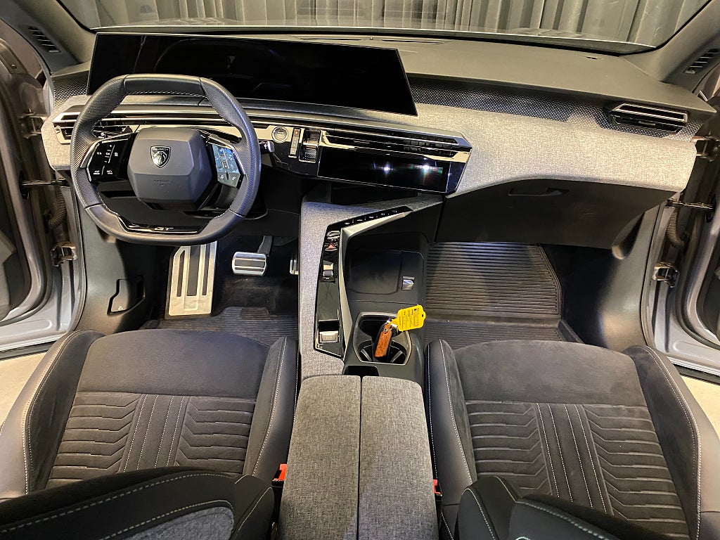 Car Image car-171603-f26893c27fc38e002117e477fa97eba8