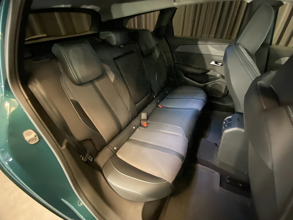 Car Image car-171608-4a78b2876686b3f0b3fc422e20d8dfb3