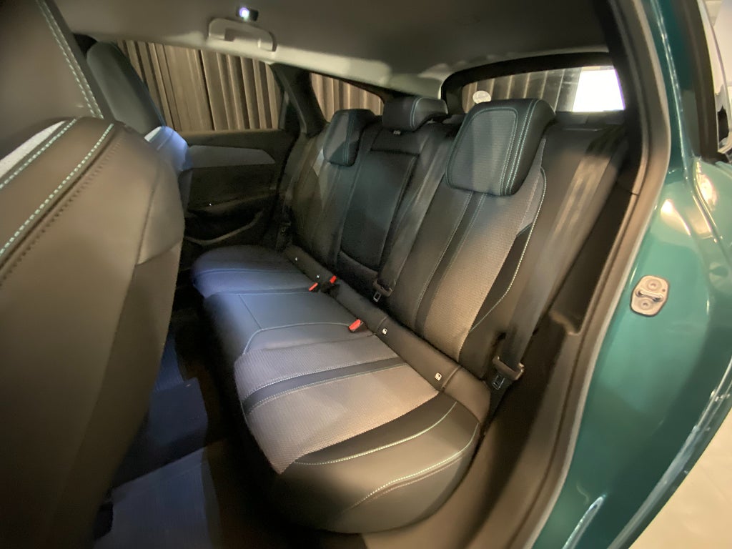 Car Image car-171608-c8b5aeeef84c79a9659e38b98d611736