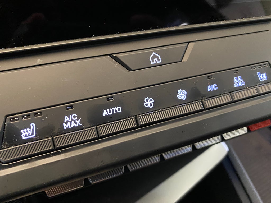 Car Image car-171608-e6336421e33b1276035905a6c79585b6