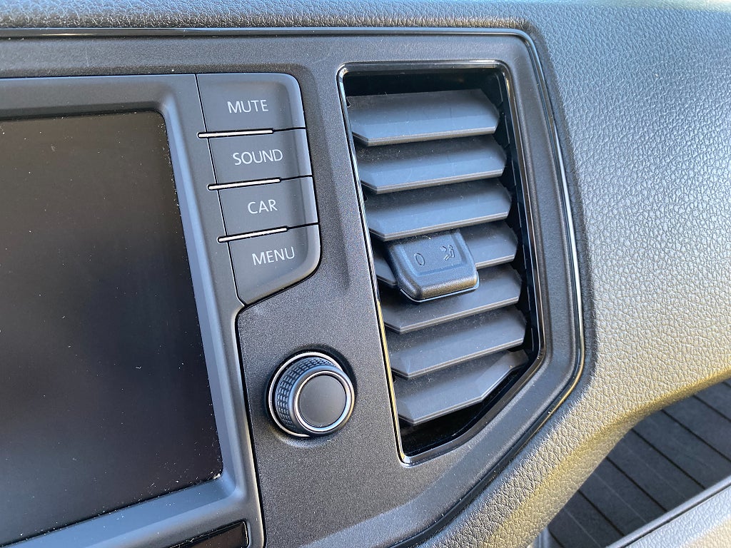 Car Image car-171815-cad514175cf0ac644ca6b933105bc8cf