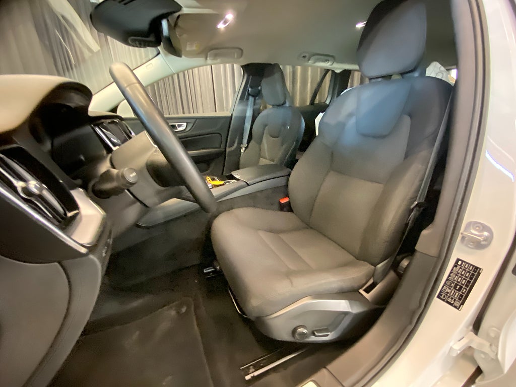 Car Image car-171924-8931e77c4ed12f7c6a08e6ed32ad8728