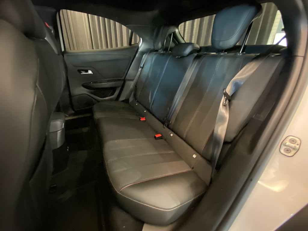 Car Image car-172233-192f56a98b912733cb7d96d49782d322