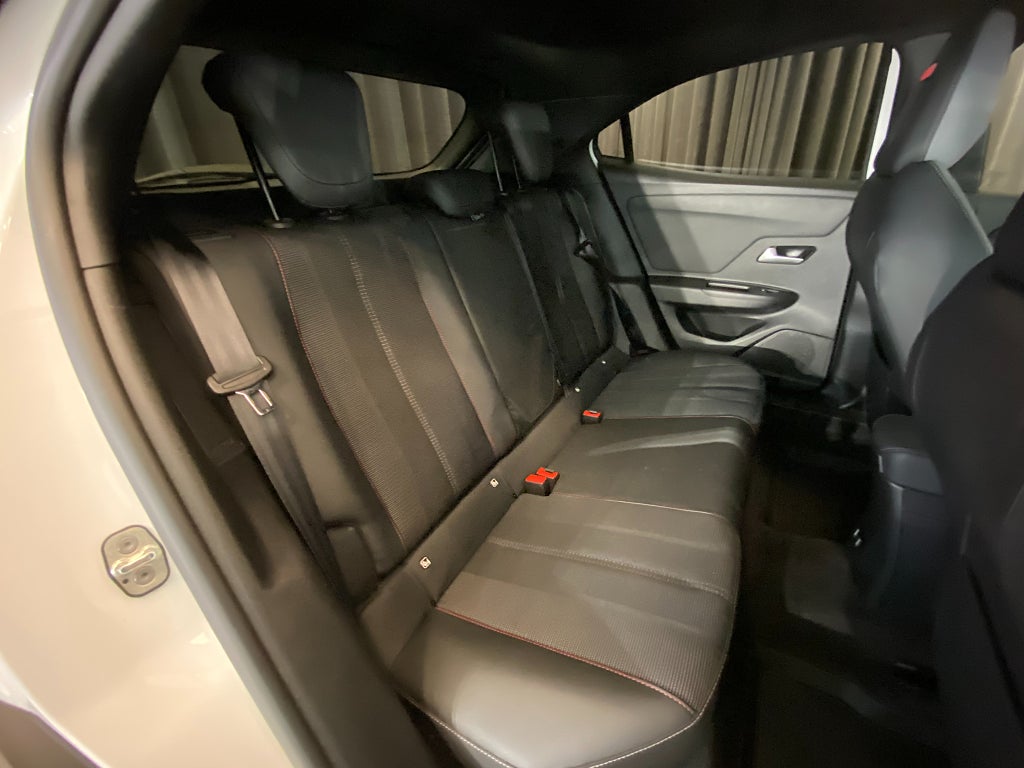 Car Image car-172233-1afd7755bc94364dce58e7f6e7758220