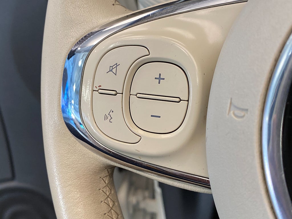 Car Image car-172235-1a7fee2442716c4cd92c64725a031a54