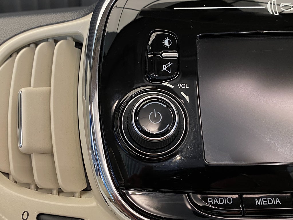 Car Image car-172235-609ed35d93368e59a569ea8afb5c56c9