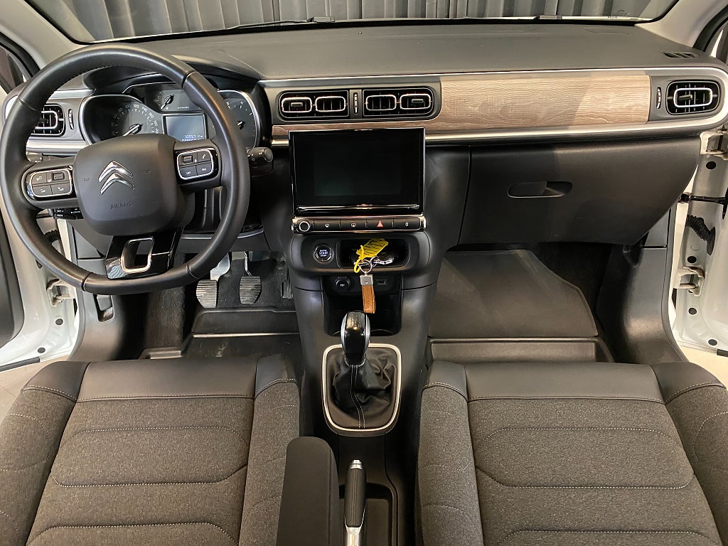 Car Image car-172385-ffcf282d63b2b343f342966f7f4d40e3