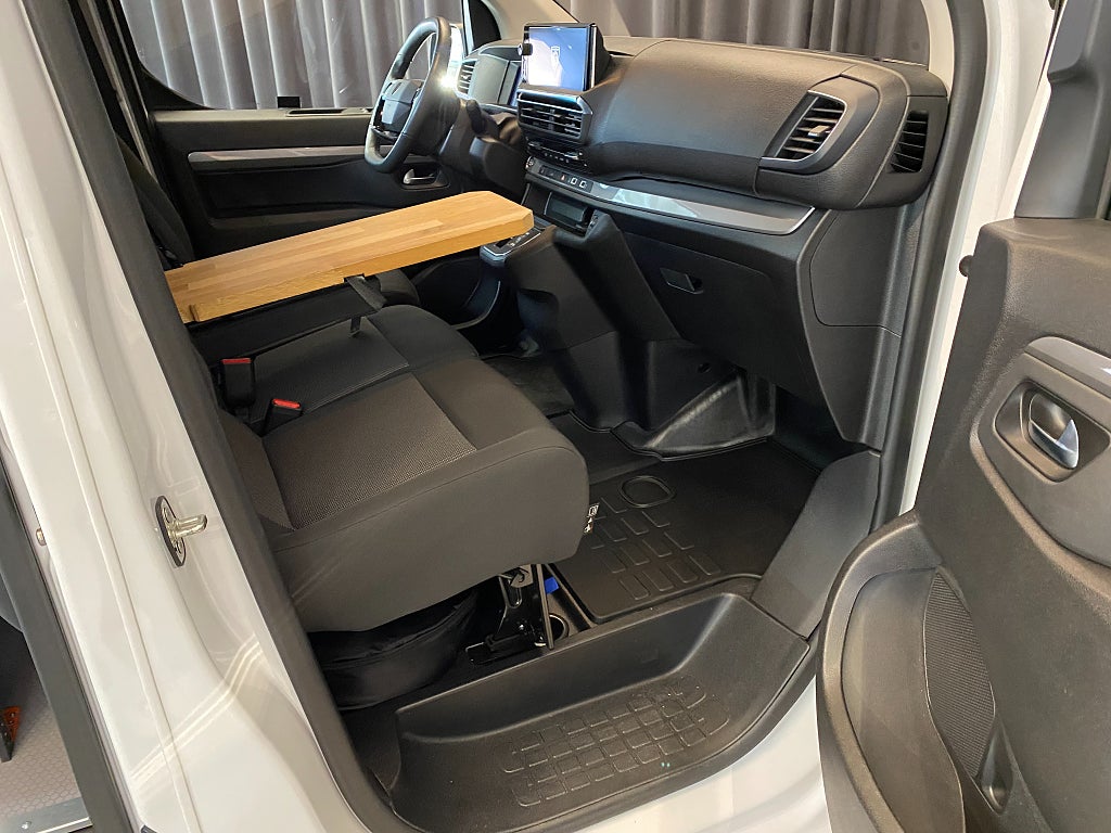 Car Image car-172641-6b5c79da4b2c166013fc095295ee84c7