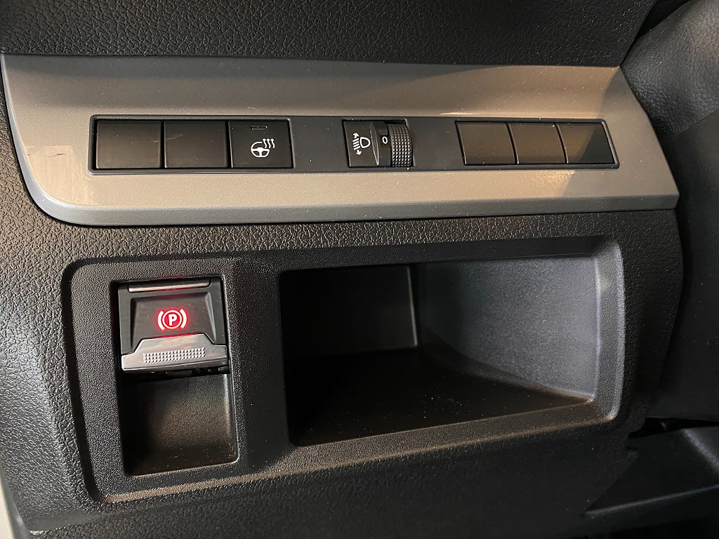 Car Image car-172641-f92b1cc81199309e3b0821ffbde26c66