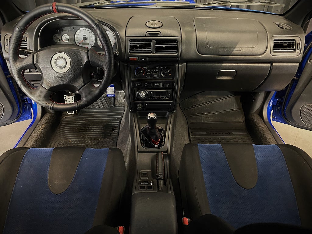 Car Image car-172701-85300136d0e2db6186e3625ff8a09abb